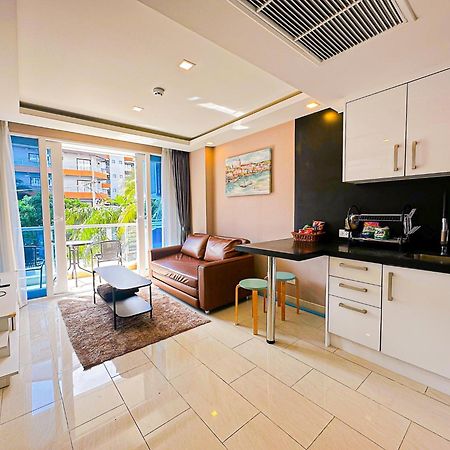 Grand Avenue Suites X Monthstayz Thailand Pattaya Zewnętrze zdjęcie