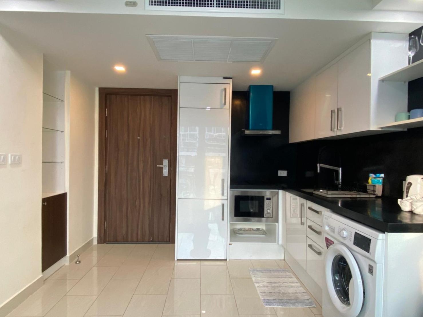 Grand Avenue Suites X Monthstayz Thailand Pattaya Zewnętrze zdjęcie