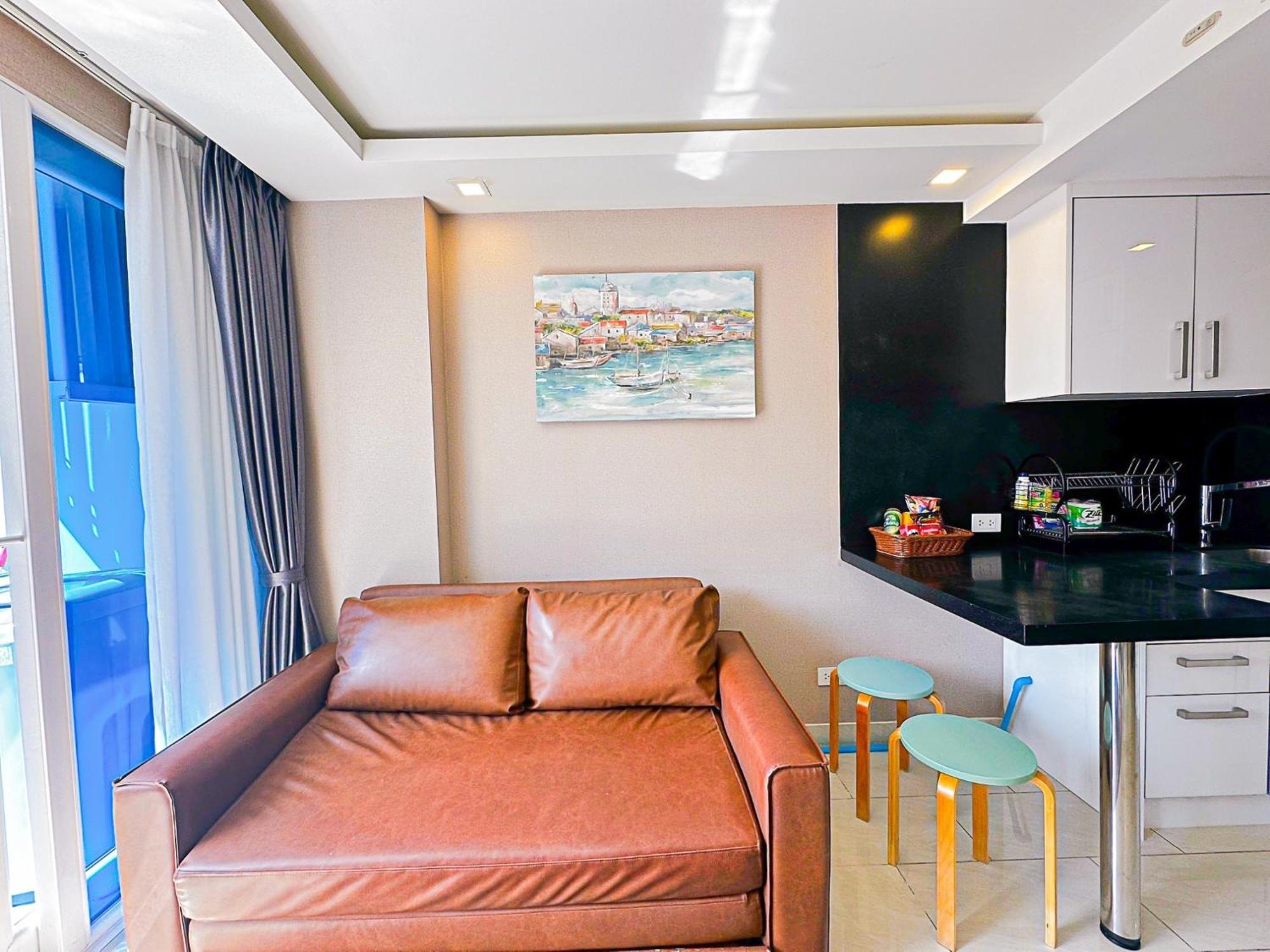 Grand Avenue Suites X Monthstayz Thailand Pattaya Zewnętrze zdjęcie