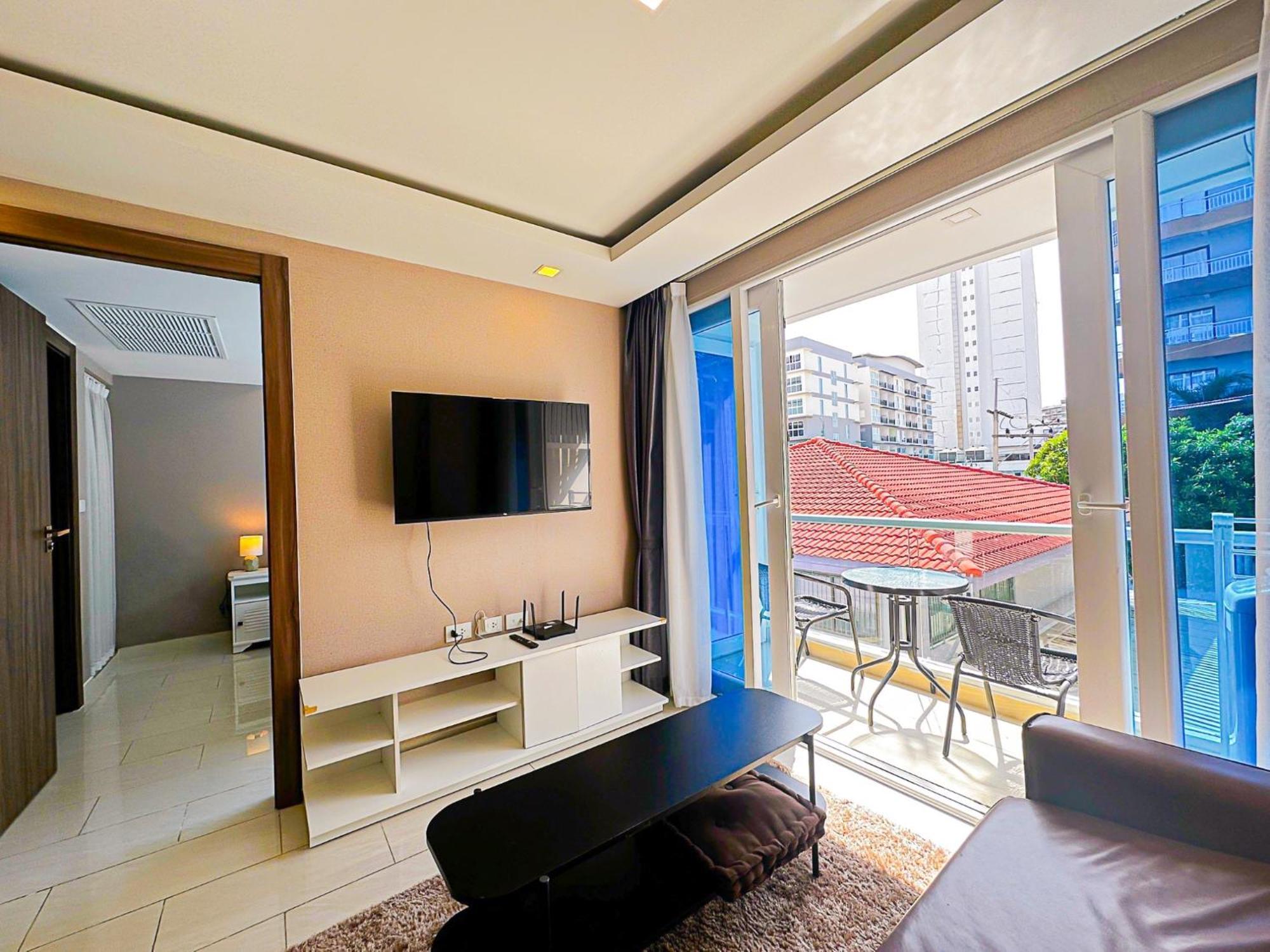 Grand Avenue Suites X Monthstayz Thailand Pattaya Zewnętrze zdjęcie