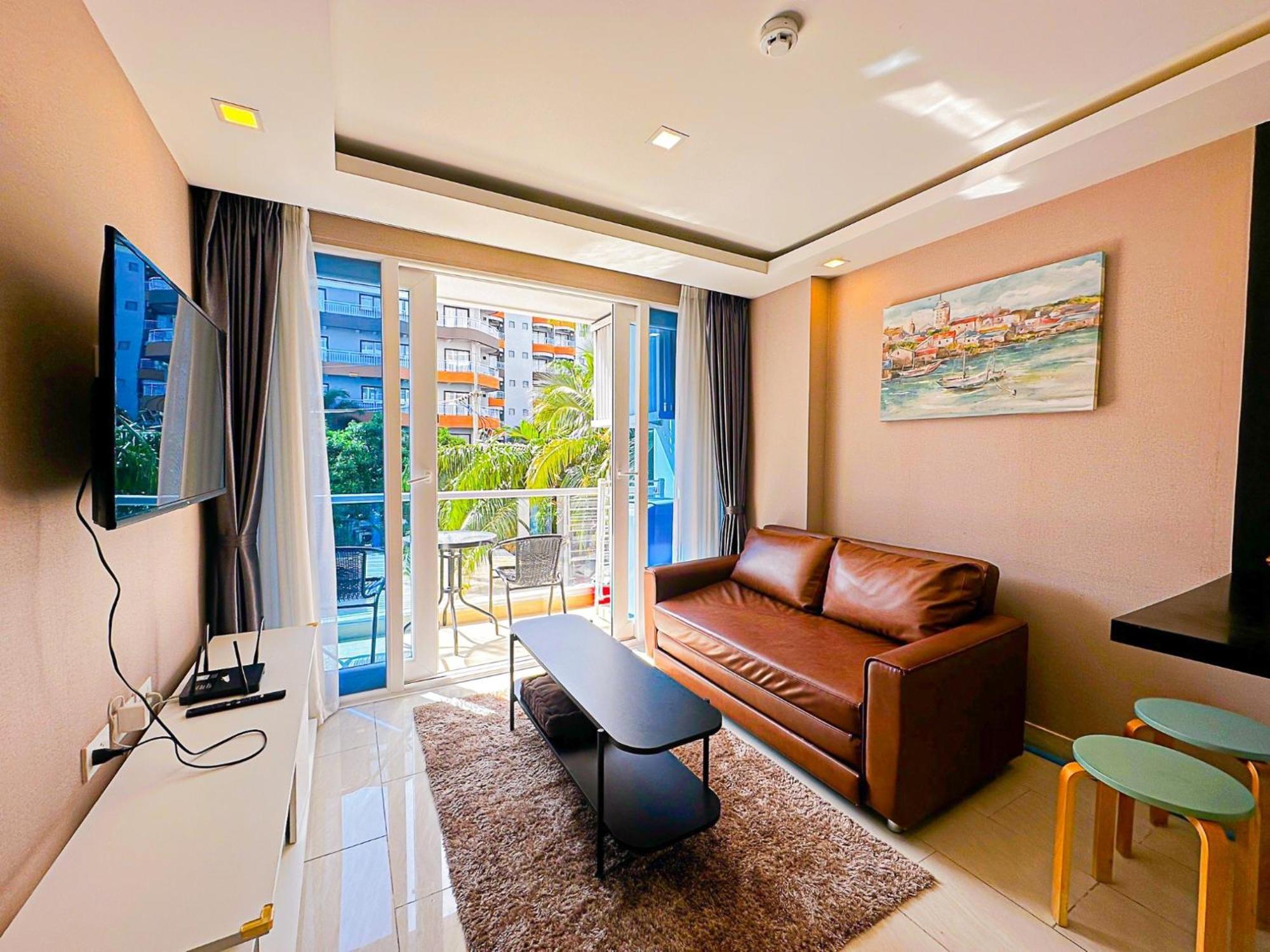 Grand Avenue Suites X Monthstayz Thailand Pattaya Zewnętrze zdjęcie