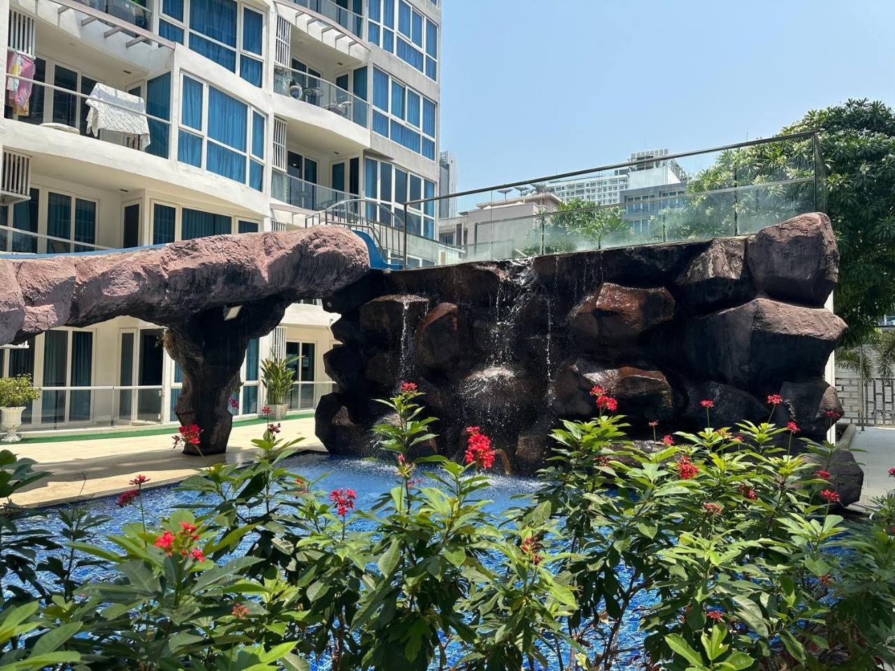 Grand Avenue Suites X Monthstayz Thailand Pattaya Zewnętrze zdjęcie